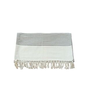 Pottery Barn 100% Cotton‎ Cream & Navy Blue Stripe Fringe Table Runner 25x108